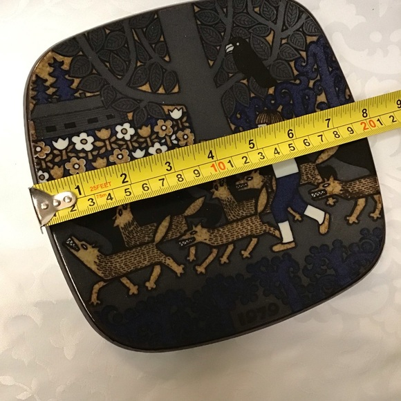 KALEVALA PLATE BY ARABIA OF FINLAND - Picture 5 of 6